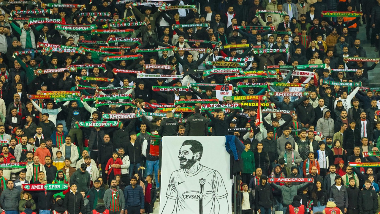 Amedspor Zirveye Yürürken Tribünler Ayakta