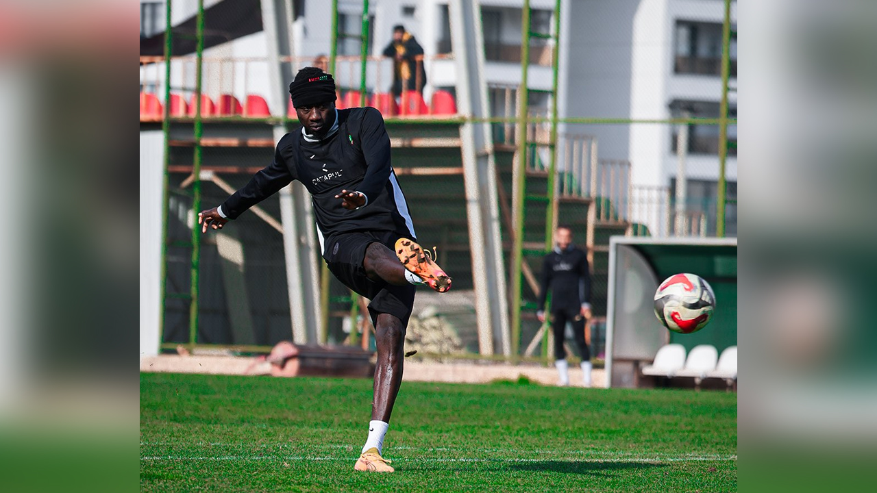 Amedspor’da Keyifli Iğdırspor Mesaisi3