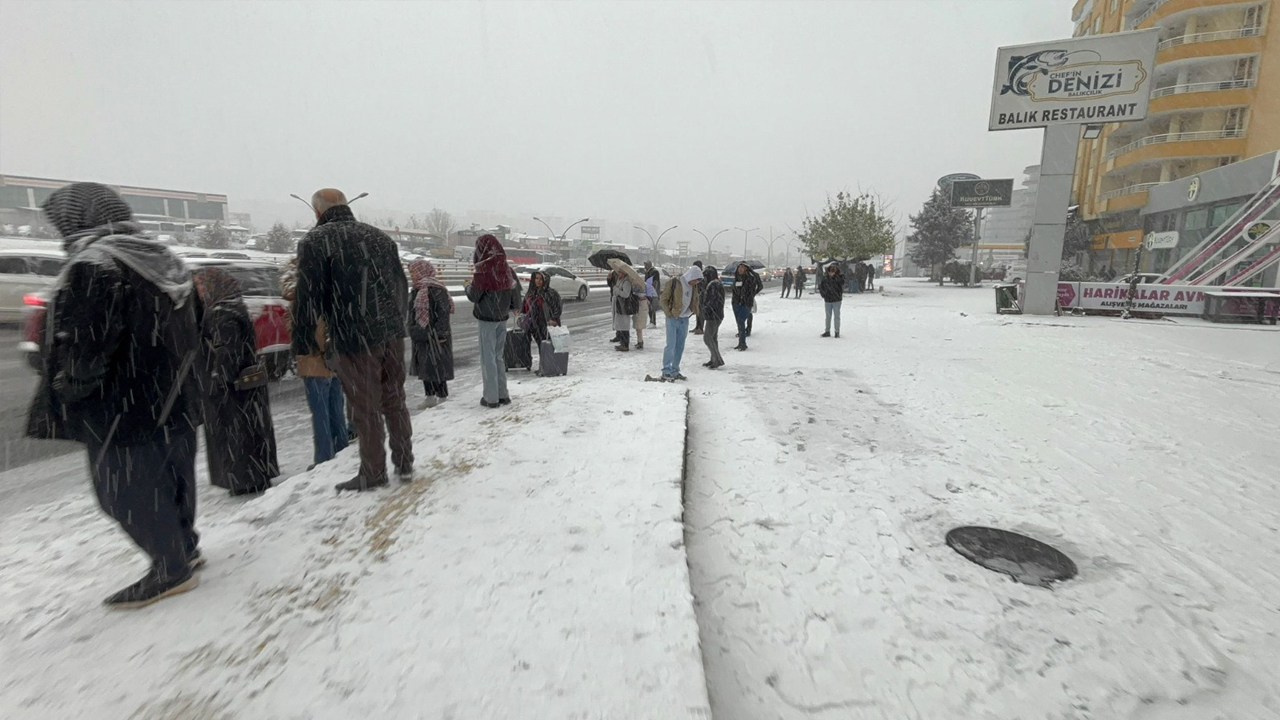 Diyarbakır’da Beyaz Esaret 17 Ilçede Okullar Tatil5