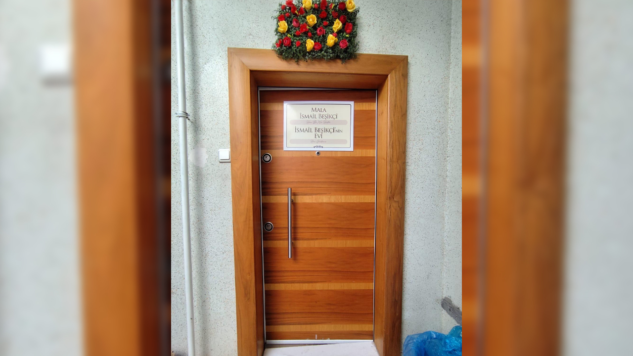 Diyarbakır’da İsmail Beşikçi'ye Dengbêj Şakîro Terapisi4