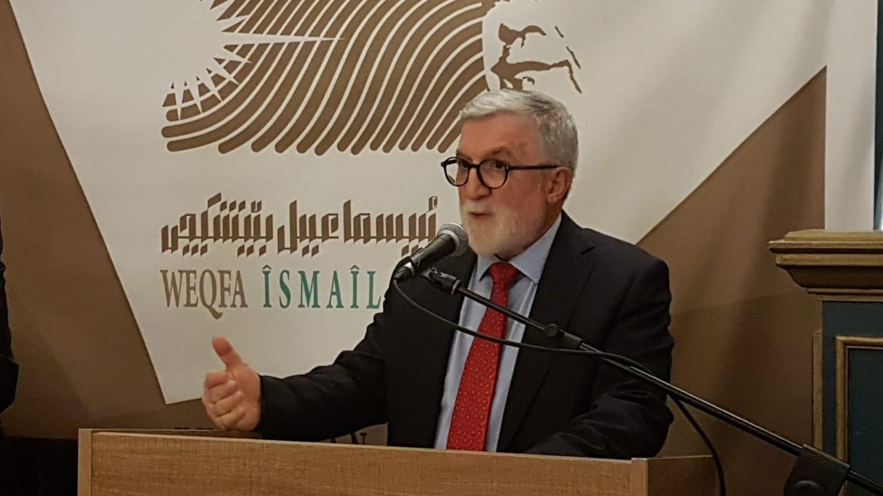 Diyarbakır’da İsmail Beşikçi'ye Dengbêj Şakîro Terapisi5Ibrahimgübrüz