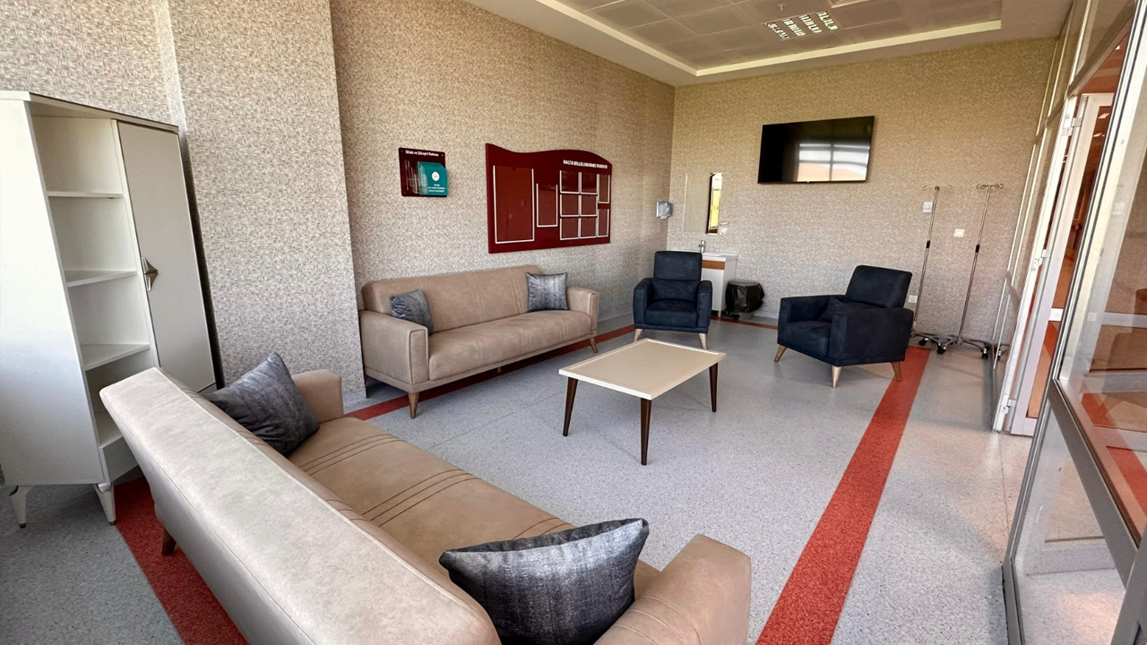 Diyarbakır’daki Hastaneye 8 Yataklı Palyatif Takviye3