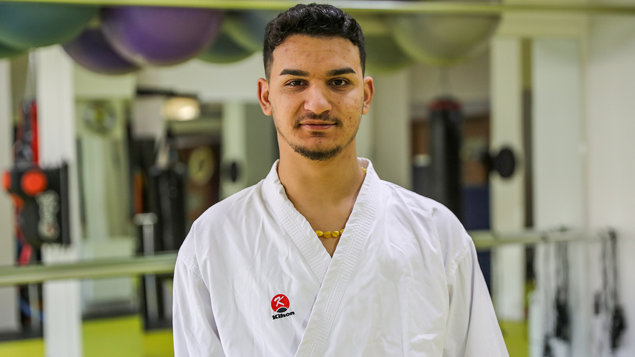 Diyarbakır’daki Patlamada Kolunu Ve Bacağını Kaybetmişt