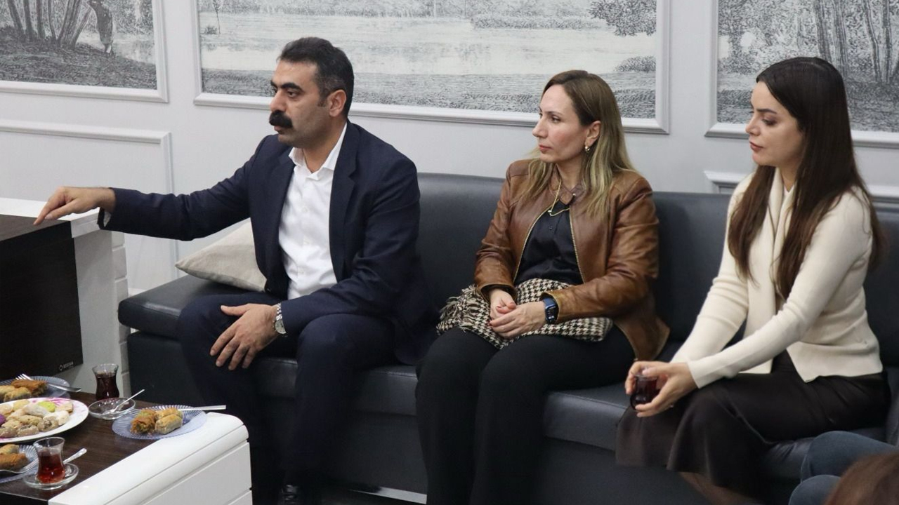 Eş Başkan Bucak Ve Hatun'dan Ekspres'e Ziyaret2