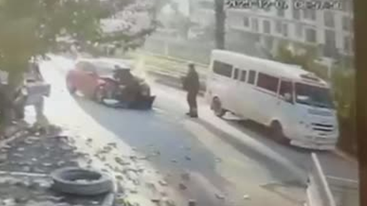 Eski Eşiyle Evli Olan Polisi Aracıyla Ezdi