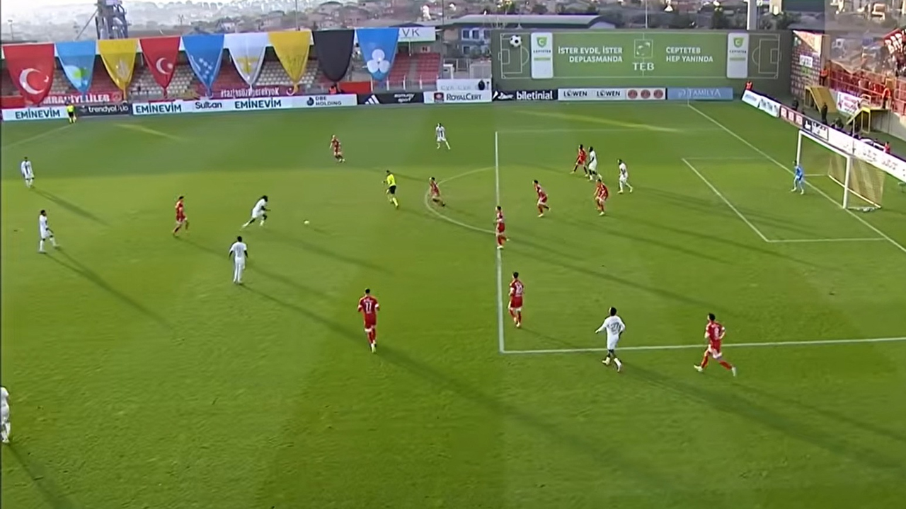 Futbol Sahalarında Bitmeyen Siyaset3