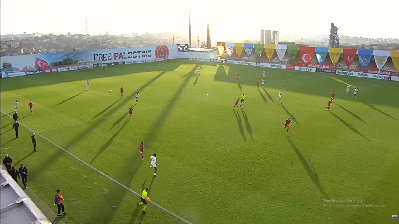 Futbol Sahalarında Bitmeyen Siyaset4