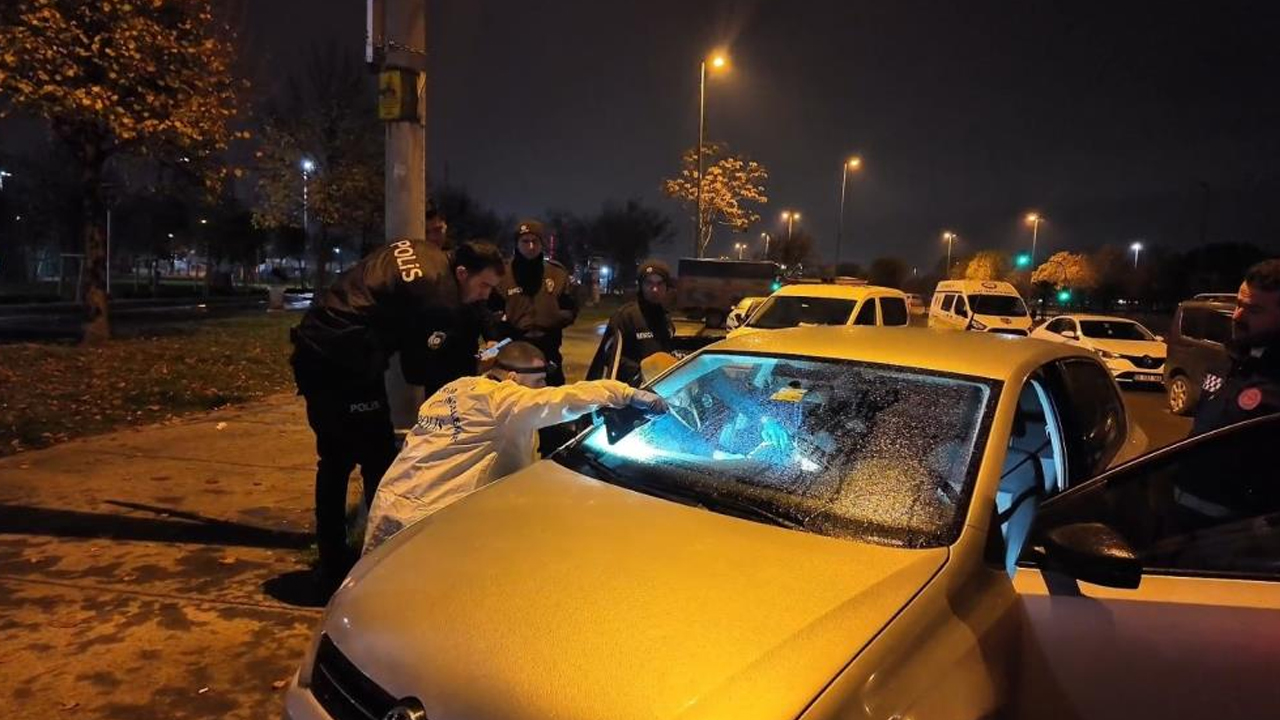 Polisin Gbt Yapmak Istediği Araçtan Ceset Çıktı