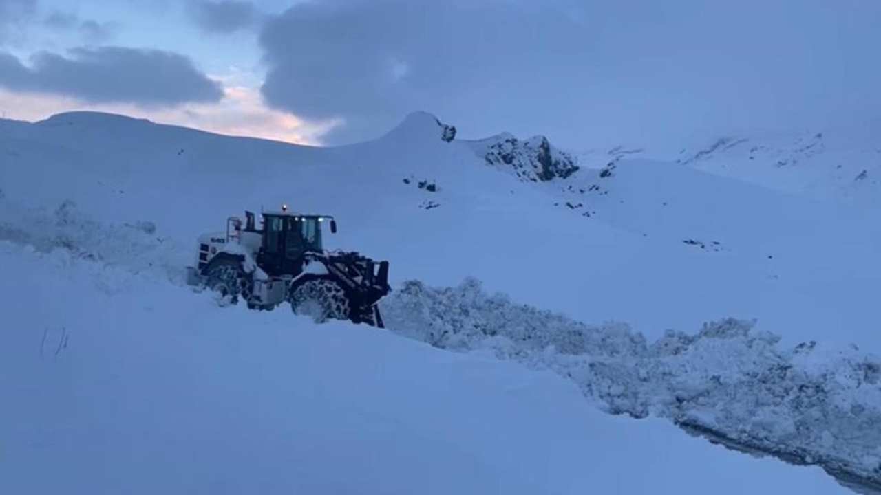 Şırnak'ta Kar Kalınlığı 1 Metreyi Geçti1