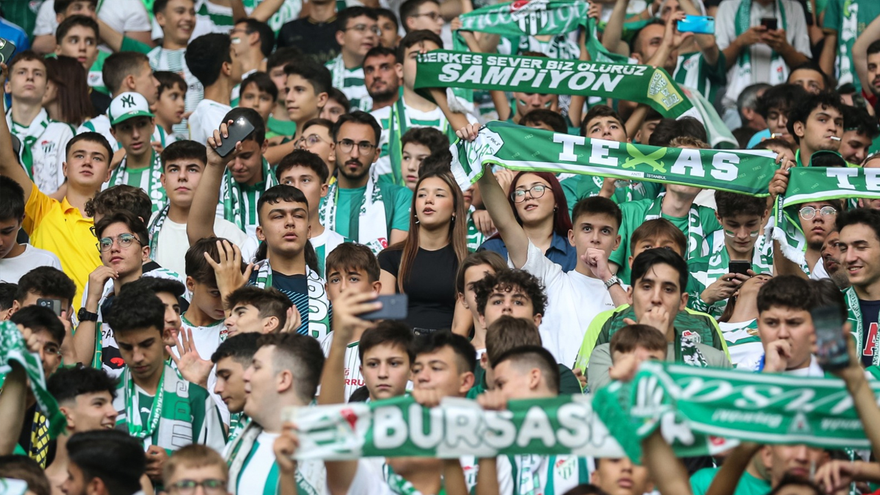 Tff’den Bursaspor'a Sembolik Leyla Zana Cezası !1