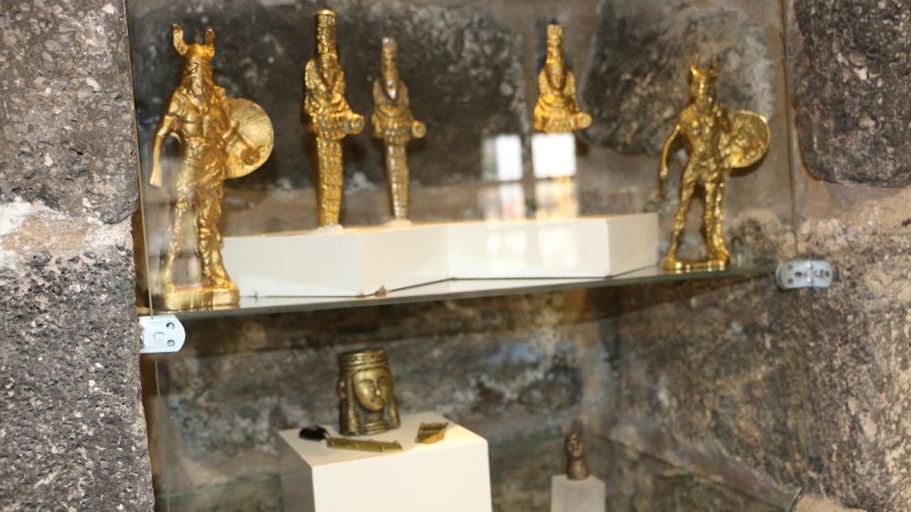 Türkiye'nin 'Sahte Eser Sergisi' Diyarbakır'da Açıldı