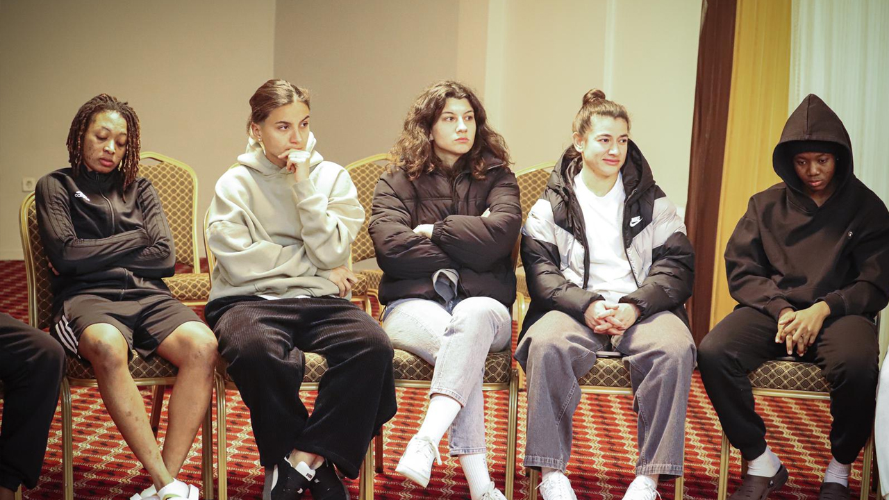 Amedspor Psikolojik Beceri Antrenmanına Başladı-1