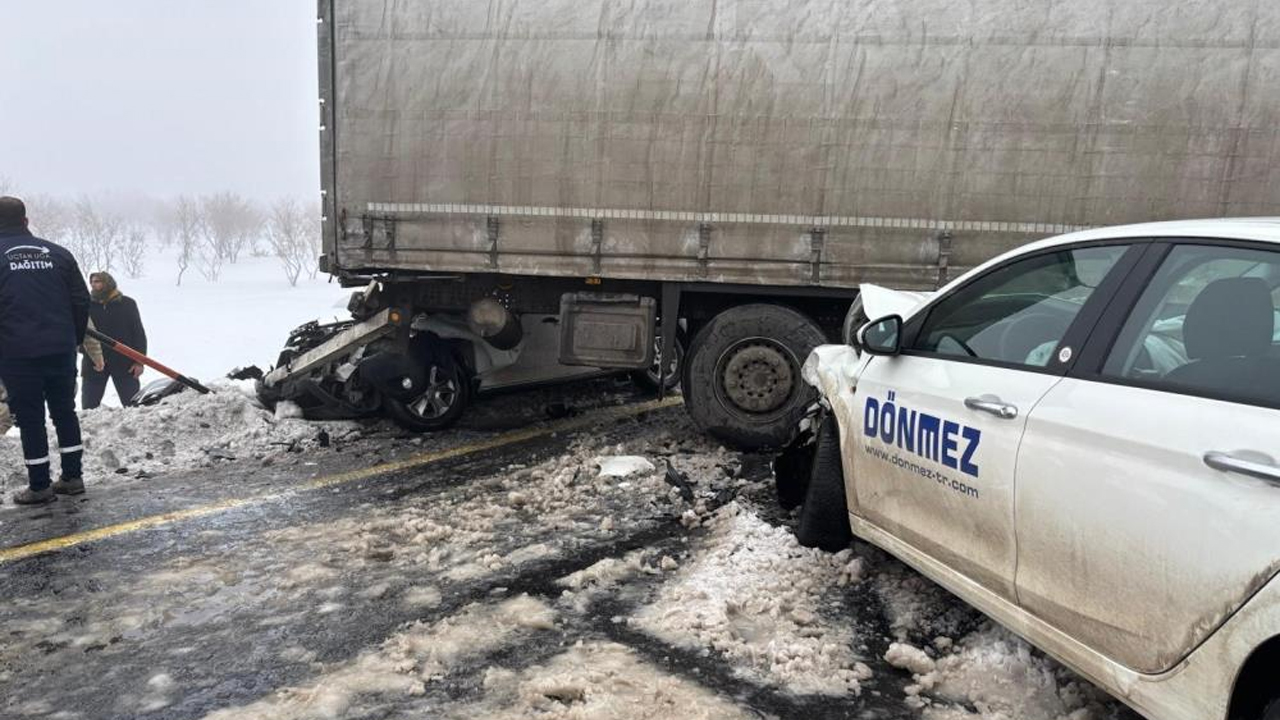 Diyarbakır Viranşehir Yolunda Zincirleme Kaza2