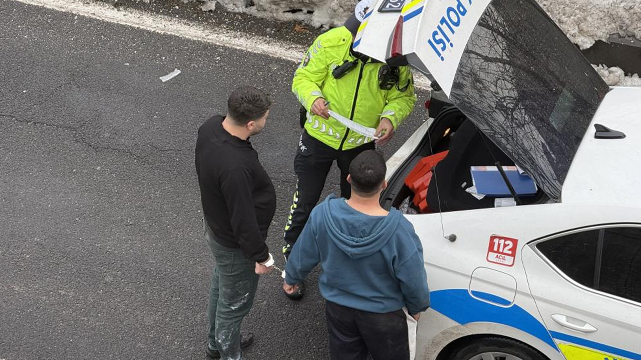 Diyarbakır’da Kaza Yapan Sürücülerin Kavgası, Karakolda Bitti