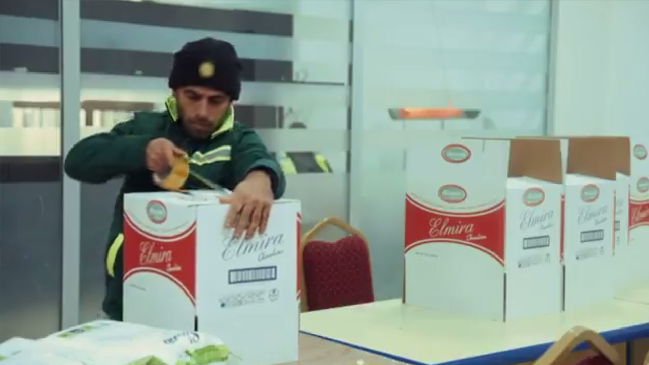 Diyarbakırlılar Kobanê Için Yardım Bağışında Bulunuyor1