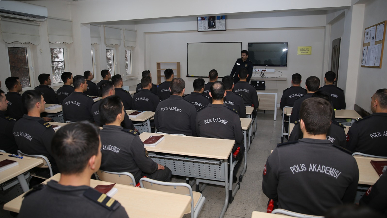 Gaffar Okkan Merkezinde Polis Adayları Yetiştiriliyor