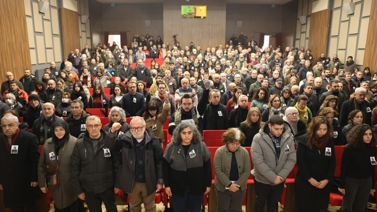 Gazeteci Aykol, Kobani Toprağıyla Defnedildi1