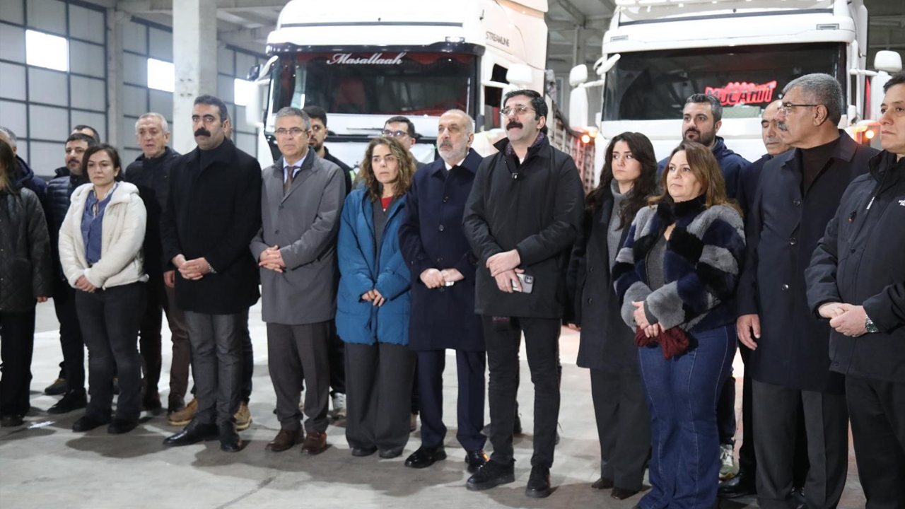 Kobanê Yardım Götüren 25 Tir, Diyarbakır’dan Yola Çıktı