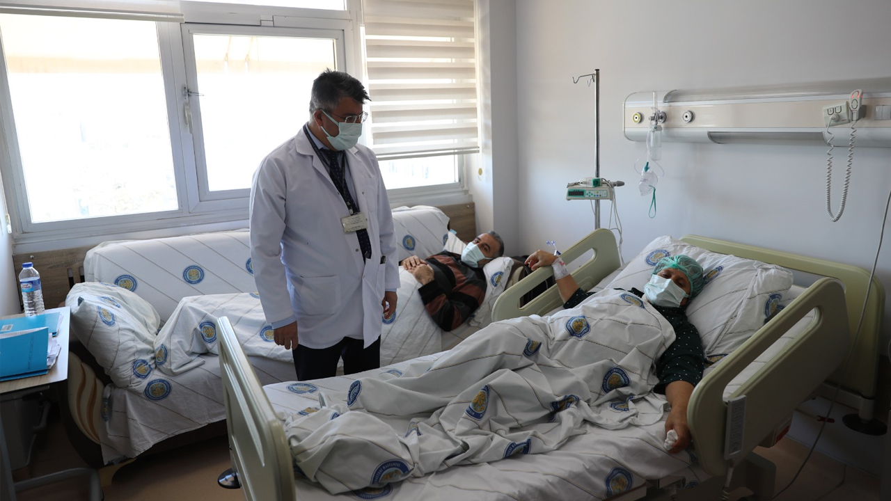 Mayın Mağduru, Böbreğini Verdiği Eşini Yeniden Hayata Bağladı