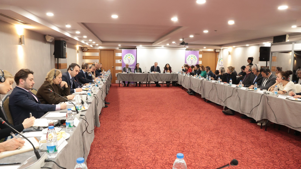 Dem Parti Eş Genel Başkanları, Büyükelçilerle Bir Araya Geldi1