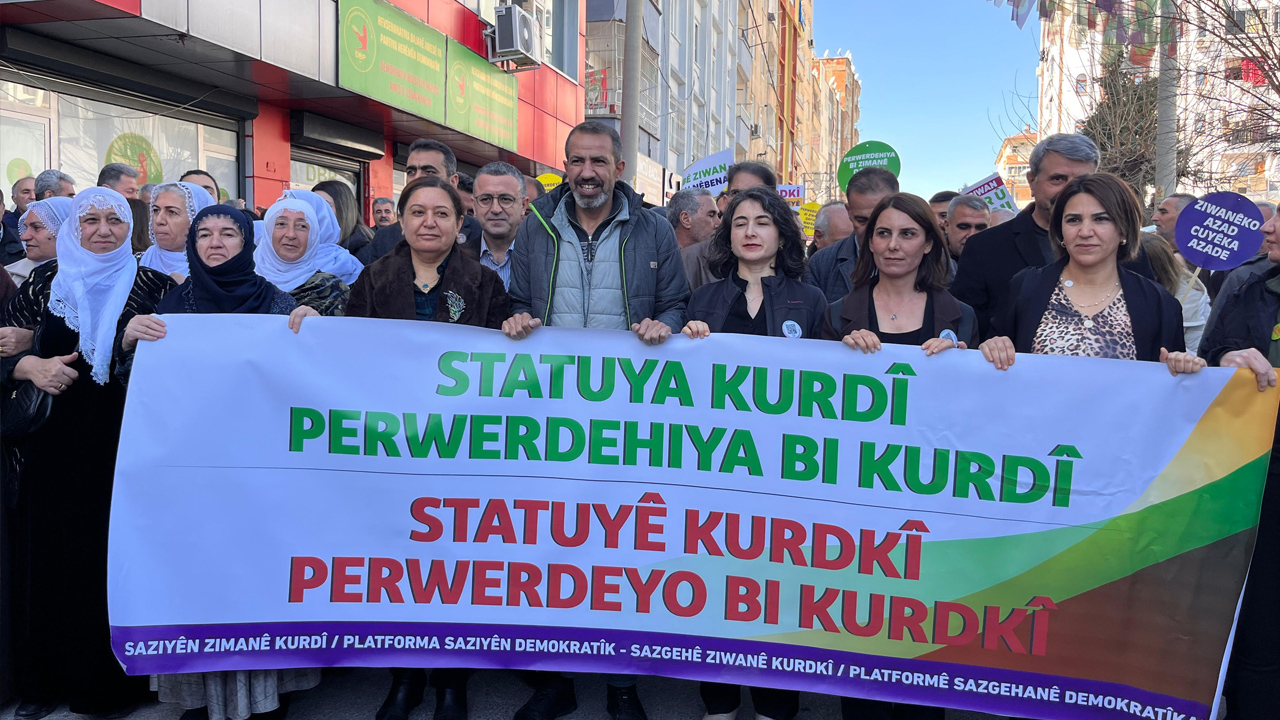 Diyarbakır’da Anadil Yürüyüşü Yapıldı5