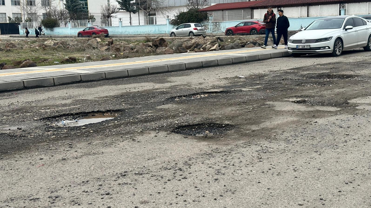 Diyarbakır’da ‘Çukurun’ Faturası Ağır Oldu2