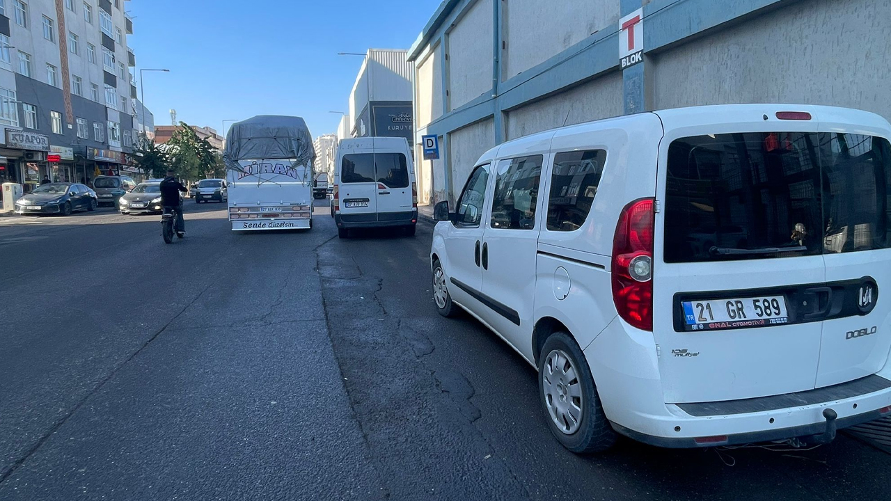 Diyarbakır’da Duraklarda Beklemek Imkansız4