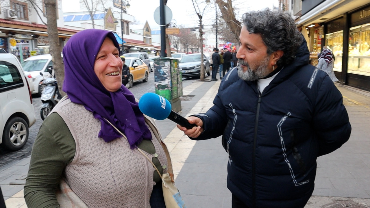 Diyarbakır’da Sevgililer Günü, Ekonomiye Takıldı4-1