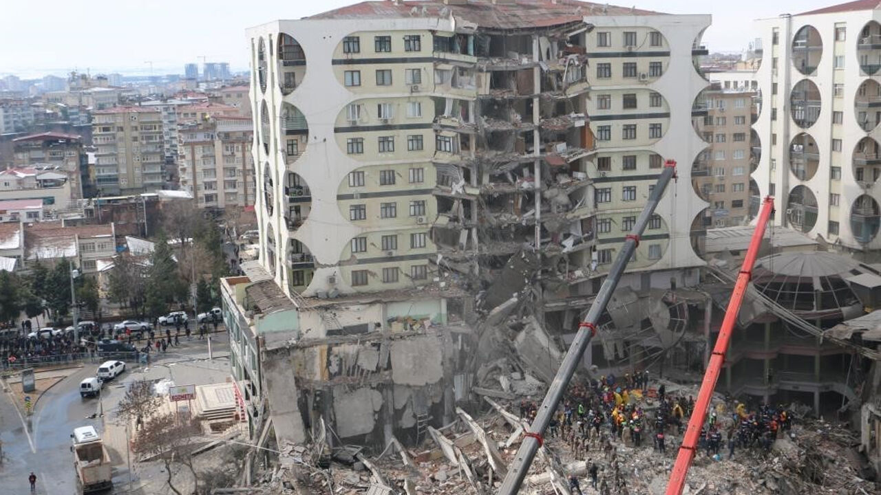 Yıkım Firması Korkutucu Gerçeği Gözler Önüne Serdi