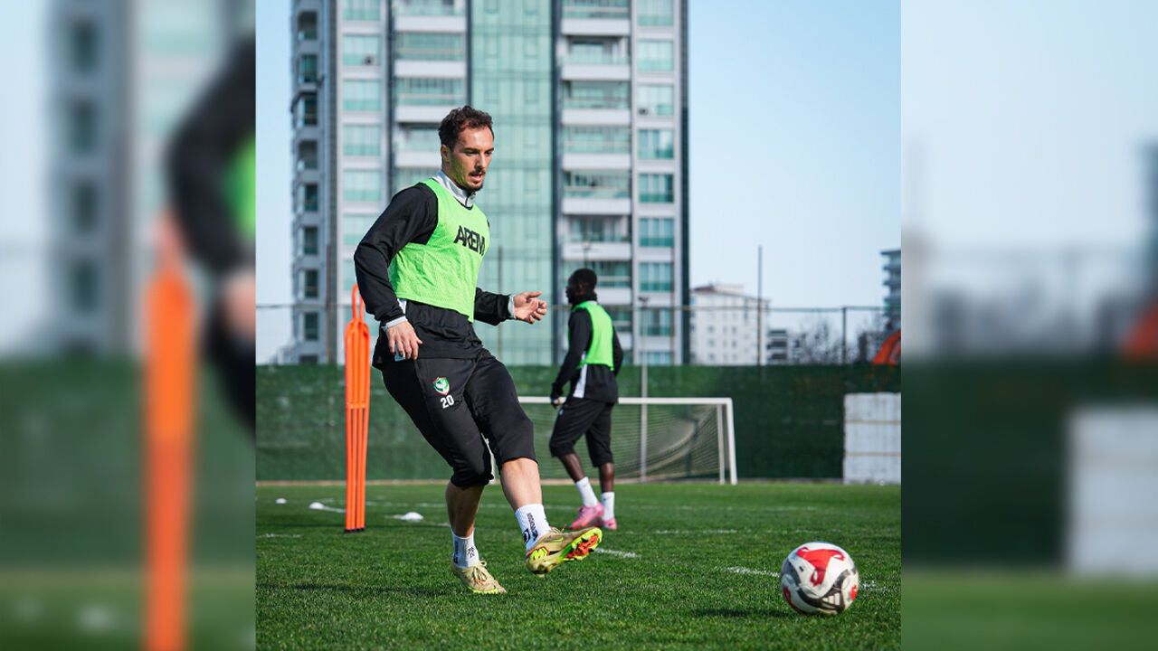 Amedsporlu Hasani, Eski Takımına Karşı2