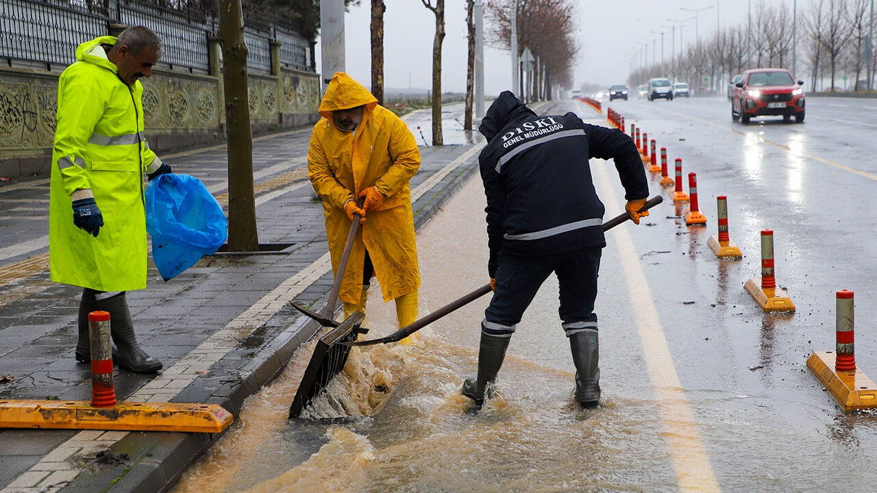 Di̇ski̇’den Yağışlara Karşı Anında Müdahale2