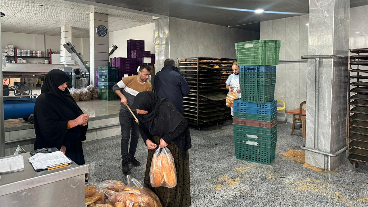 Diyarbakır’da 6 Tl’den Satılan Bayat Ekmeğe Talep Arttı2