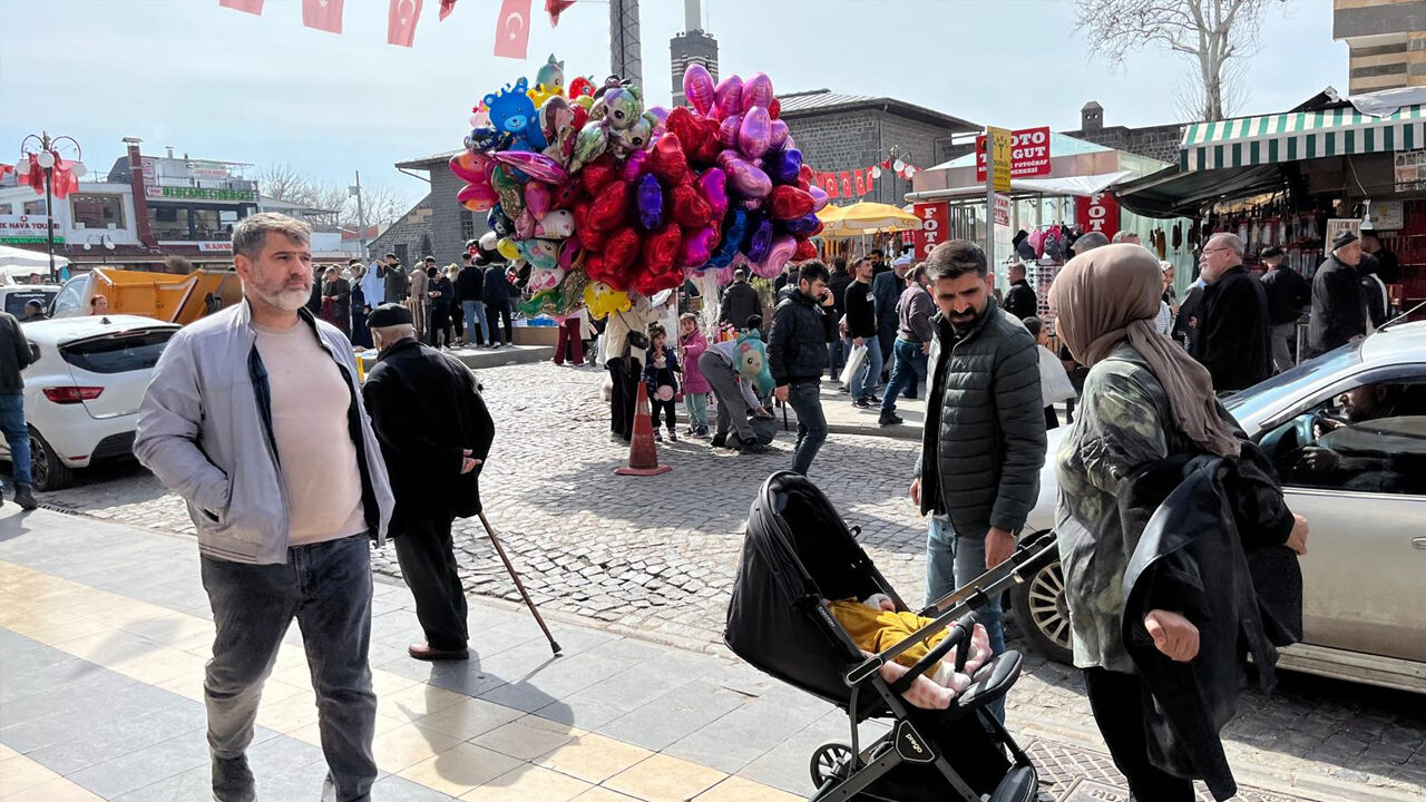 Diyarbakır’da Arife Günü Nefes Kesen Yoğunluk3