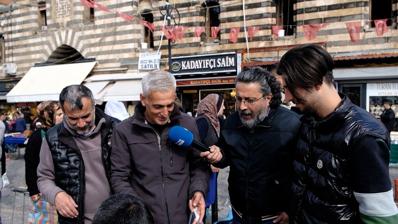 Diyarbakır’da Bayram Tezgâhları Dolu, Cepler Boş5