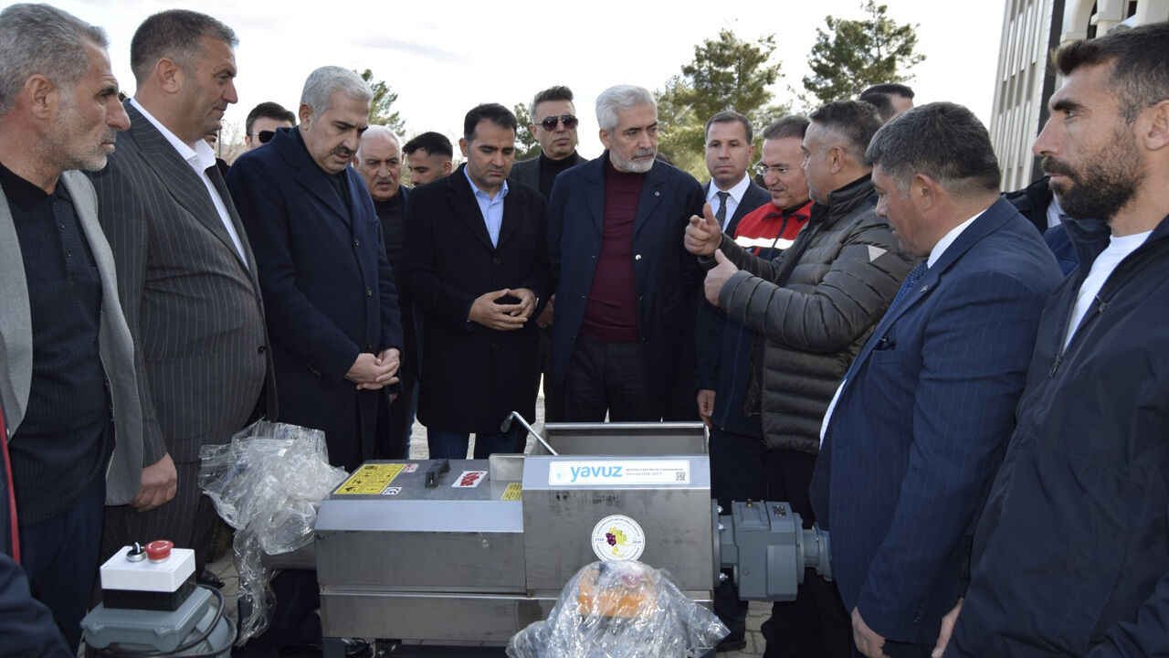 Diyarbakır’da Çiftçiye Tarım Aleti Desteği1