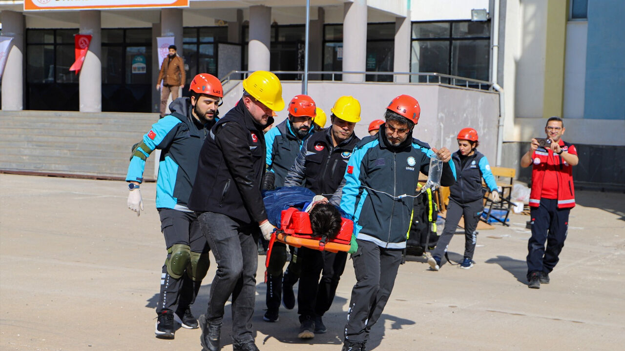 Diyarbakır’da Deprem Tatbikatı