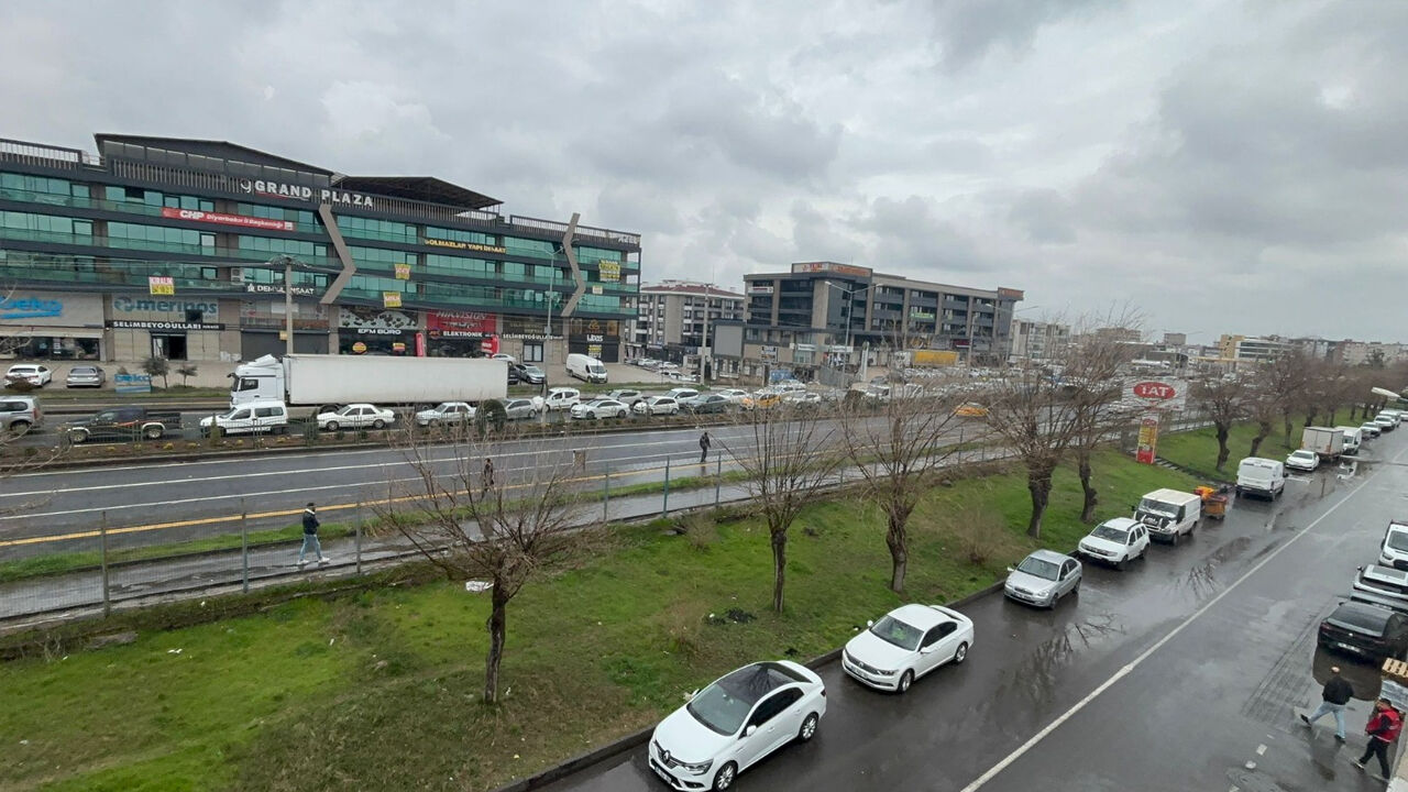 Diyarbakır’da Iftar Öncesi Trafik Çilesi!3