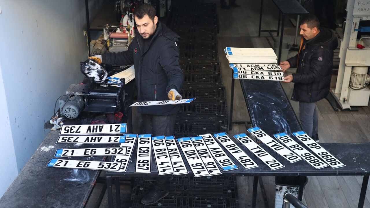 Diyarbakır’da Plaka Kuyruğu2