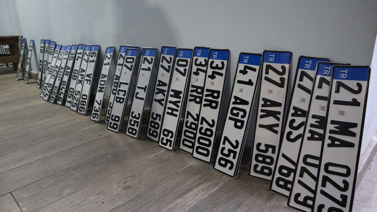 Diyarbakır’da Plaka Kuyruğu3