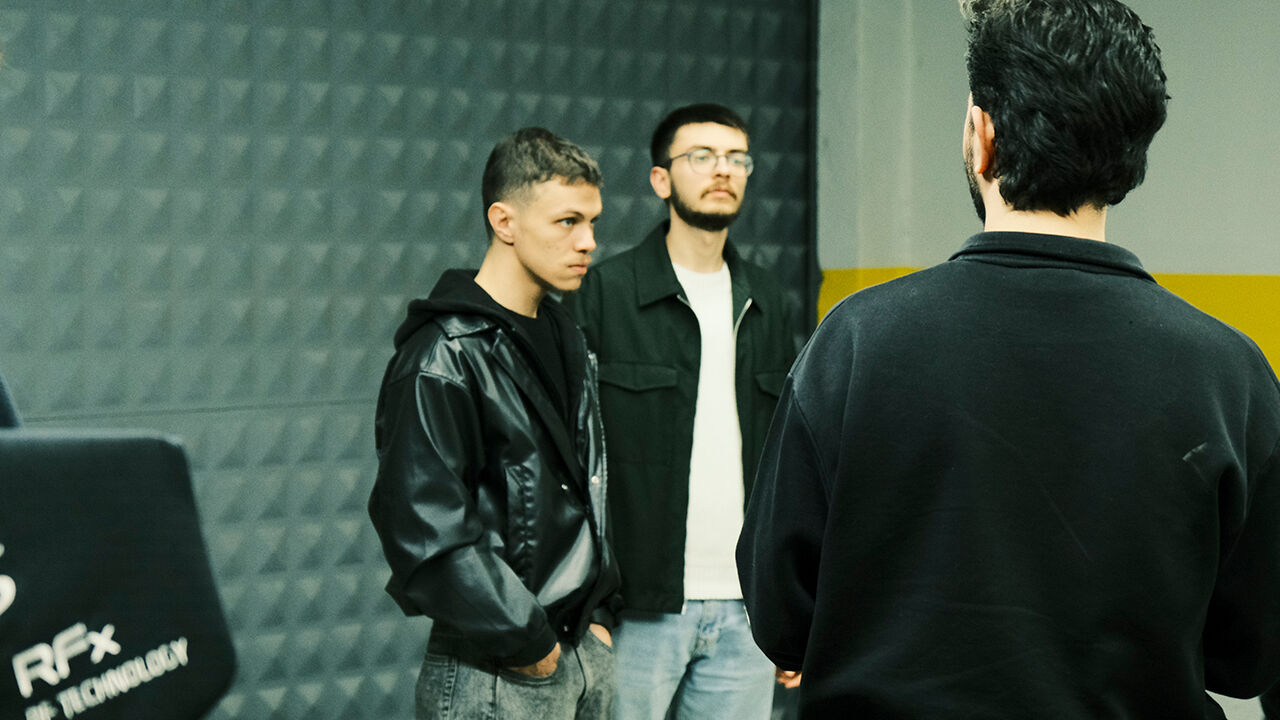 Diyarbakırlı Genç Sanatçıdan “Gi̇rdap” Dizisi!7