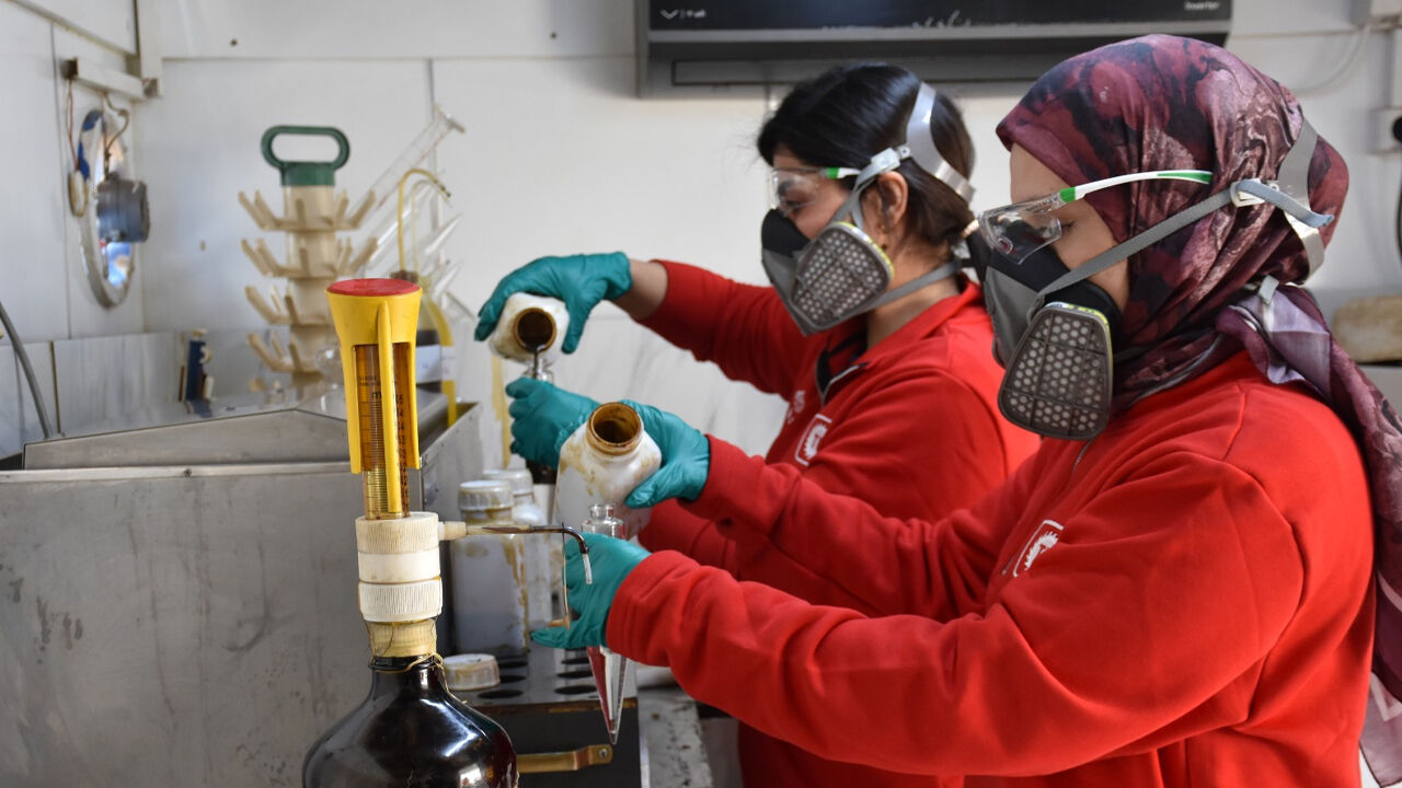 Gabar'da 150 Kadın, Erkeklerle Birlikte Çalışıyor