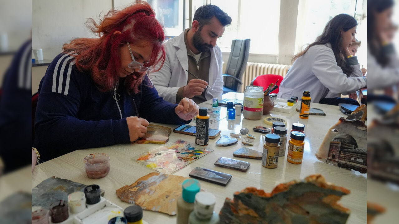 Türkiye'nin Tarihi, Diyarbakır Taşında Hayat Buluyor3