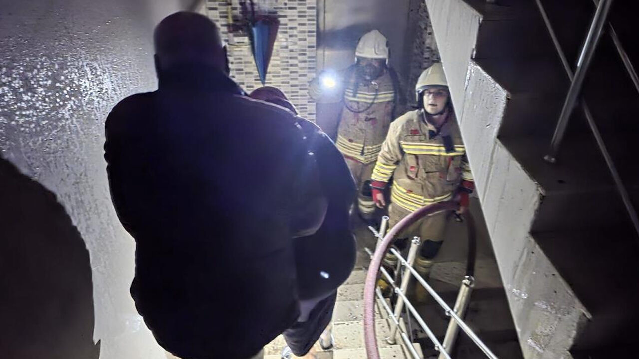 Yangın Çıkan Apartman2