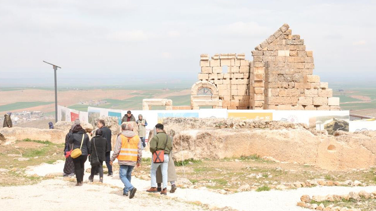 Zerzevan Kalesi Bayramda 13 Bin Kişiyi Ağırladı1