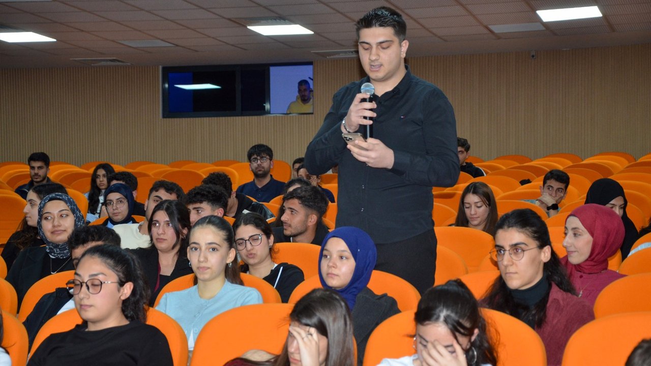 Akademi Sur Öğrencilerine Başarı Deneyimleri Aktarıldı1