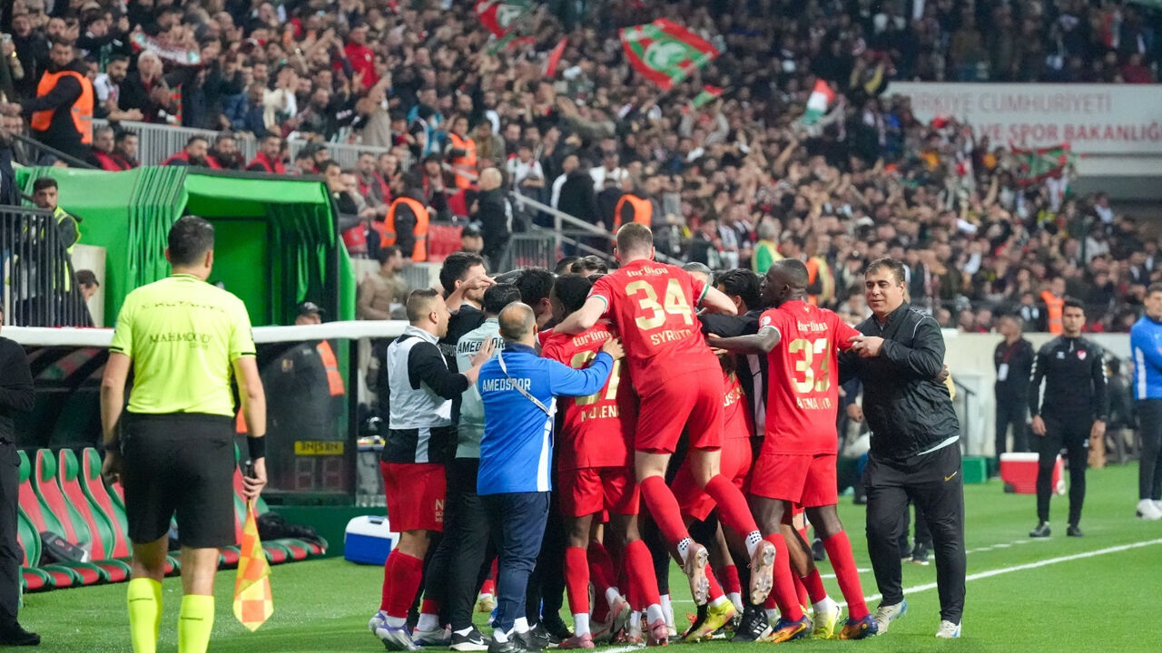 Amedspor Fırtına Gibi Esti2