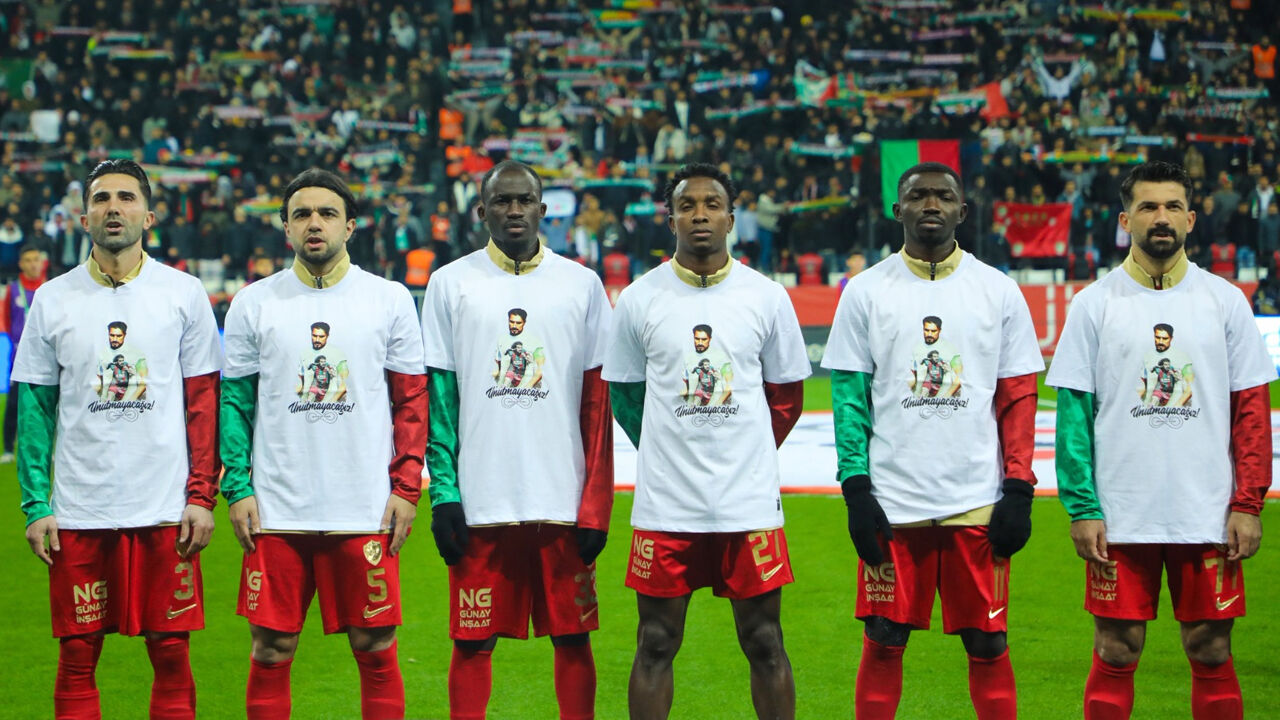 Bir Tek, ‘Jîn Jîyan Azadî’ Biliyorum