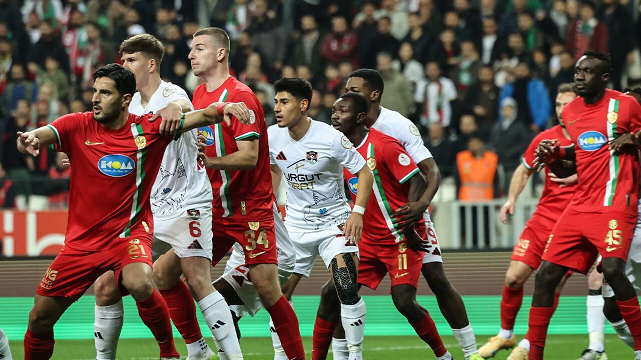 Bir Tek, ‘Jîn Jîyan Azadî’ Biliyorum1