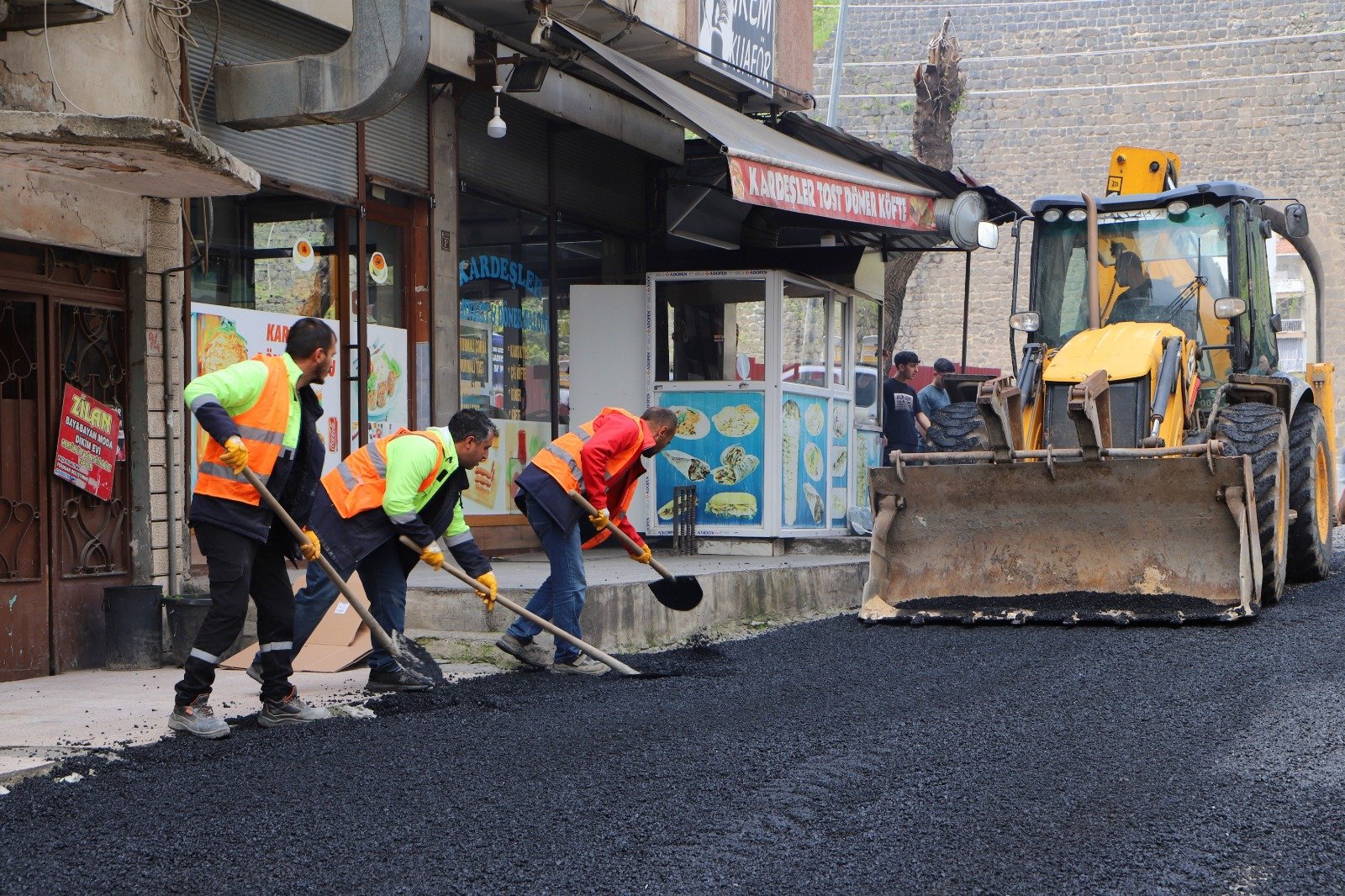 D İ Y A R B A K I R4