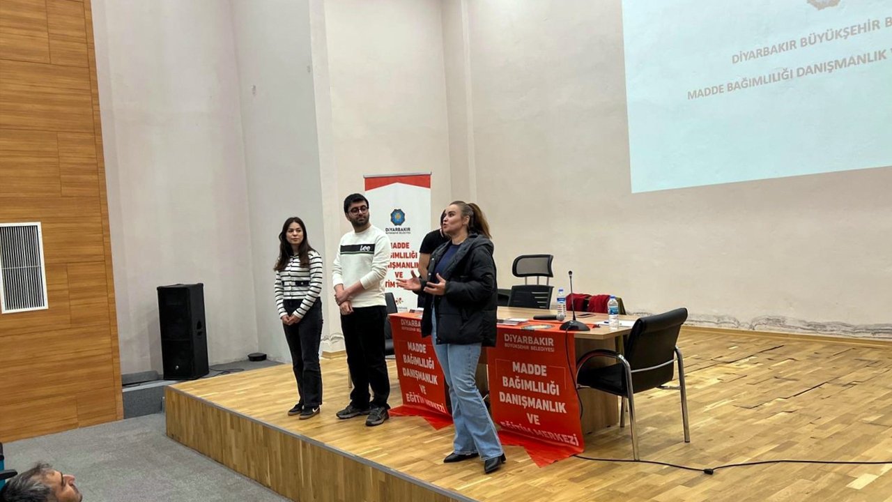 Diyarbakır Büyükşehirden Sınırları Aşan Mücadele